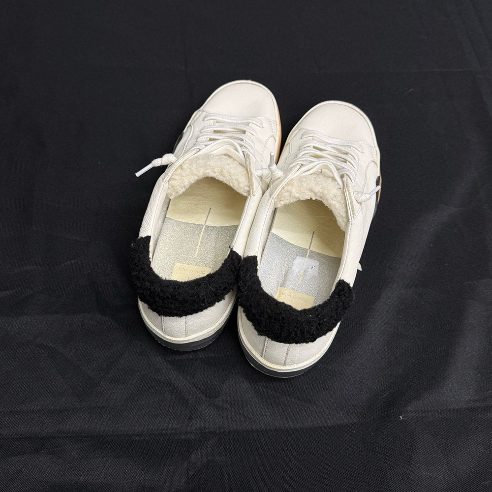 Dolce Vita White Sneaker size 8.5 - Picture 3 of 3
